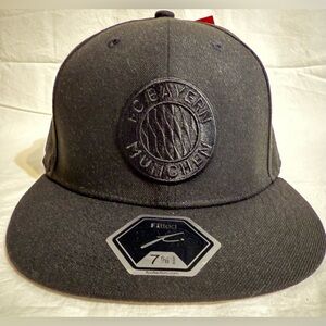 Fi Collection FC Bayern Munich FCB Fitted Hat Soccer Hat Adult Sz: 7 5/8